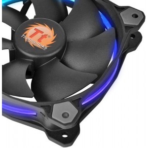 Thermaltake Riing 14 LED RGB 3 Fan Pack