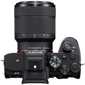 Sony Alpha 7 IV Body Black + Obiectiv FE 28-70 mm f/3.5-5.6 OSS