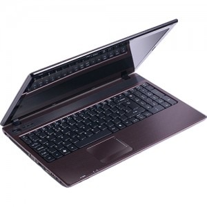 PC Portable Acer Aspire 5736Z - 15,6" - SSD 256 Go - 4 Go RAM - Win 11 Pro