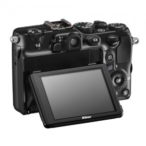 Nikon CoolPix P7100 Black + card 4GB + geanta CS-P06