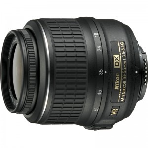 Nikon D3200 negru + obiectiv AF-S DX Nikkor 18-55mm f/3.5-5.6G VR