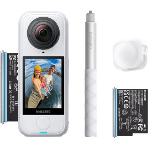 Insta360 X4 Air Graphite White Starter Bundle
