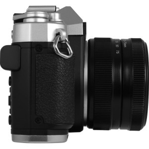 YASHICA FX-D 100