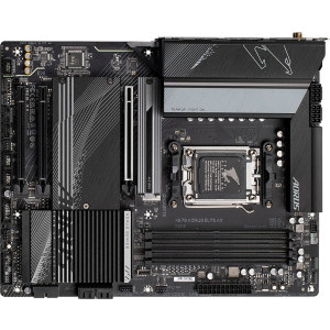 GIGABYTE X670 AORUS ELITE AX
