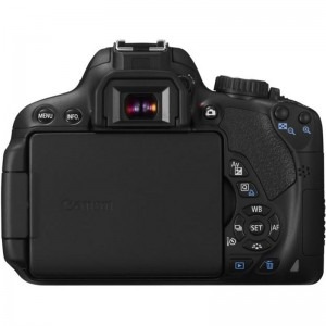 Canon EOS 650D negru + obiectiv EF-S 18-55mm f/3.5-5.6 DC III