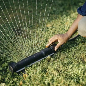 Fiskars Aspersor oscilant Comfort L