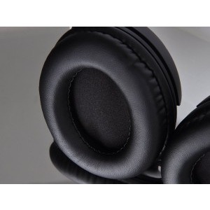 Thermaltake On-Ear, Luxa2 Lavi D Wireless / Wired
