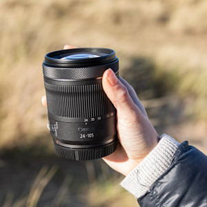 Canon EOS R6 Mark II Body Black + Obiectiv RF 24-105mm F4-7.1 IS STM