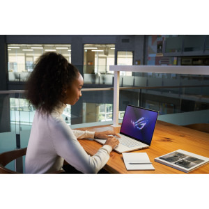 ASUS Gaming 16'' ROG Zephyrus G16 OLED GU605MY, 2.5K 240Hz G-Sync, Procesor Intel® Core™ Ultra 9 185H (24M Cache, up to 5.10 GHz), 32GB LPDDR5X, 2TB SSD, GeForce RTX 4090 16GB, No OS, Platinum White