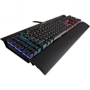 Corsair K95 - RGB LED - Cherry MX Red - Layout US Mecanica
