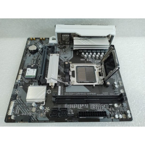 Placa de baza GIGABYTE B650M GAMING WIFI6E